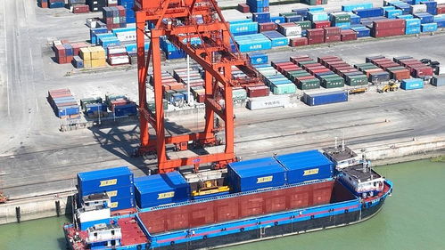 国务院关税税则委宣布 明年1月1日起我国调整部分商品进出口关税及技术进出口政策